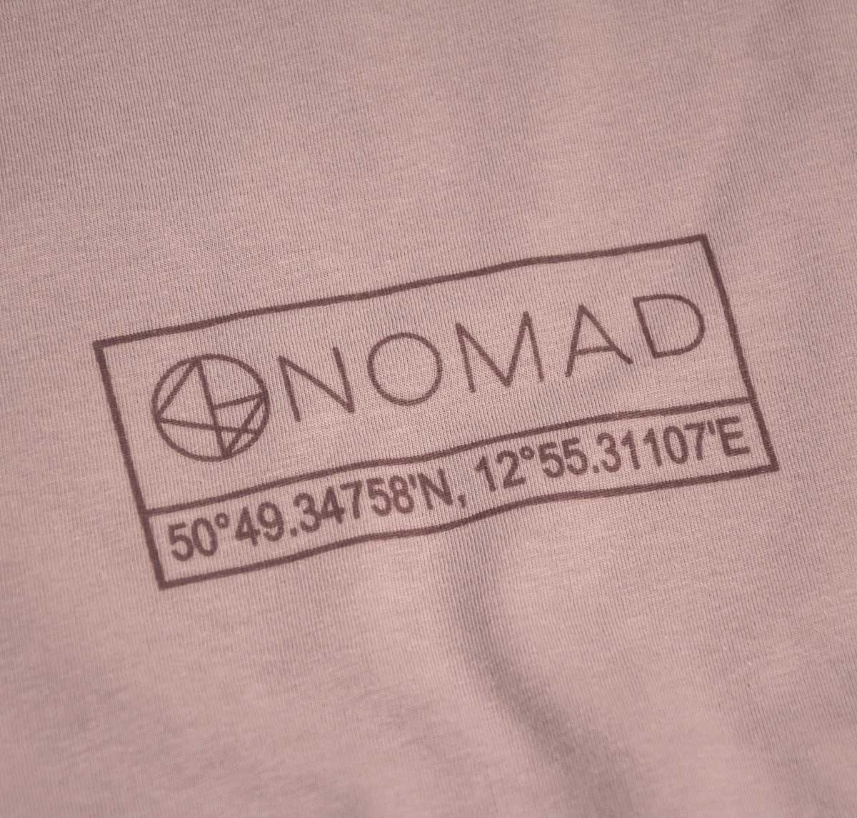 NOMAD Logo Shirt - Vintage Pastels - Lilac detail