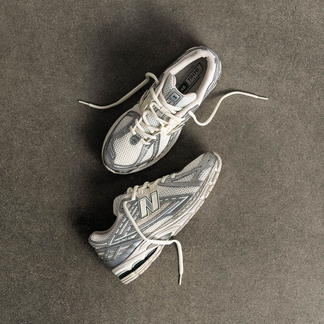 1906 - Refined Future - Silver Metallic Sea Salt | Solekitchen