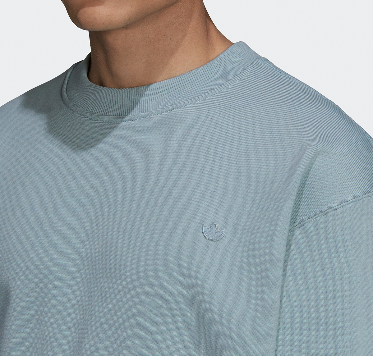 adidas Originals Premium Crewneck Sweatshirt - Magic Grey detail