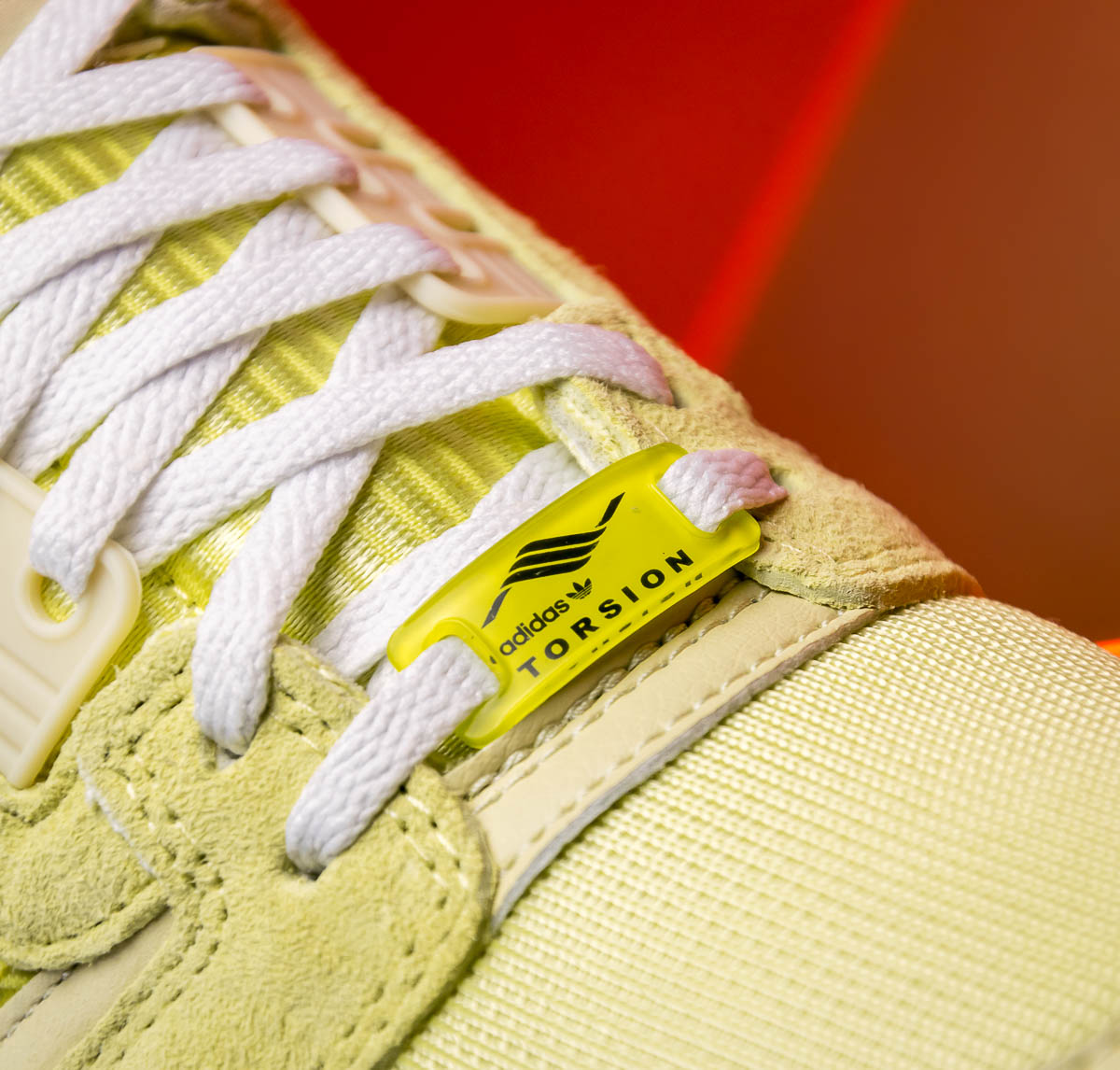 adidas Originals ZX 8000 - Yellow Tint mood
