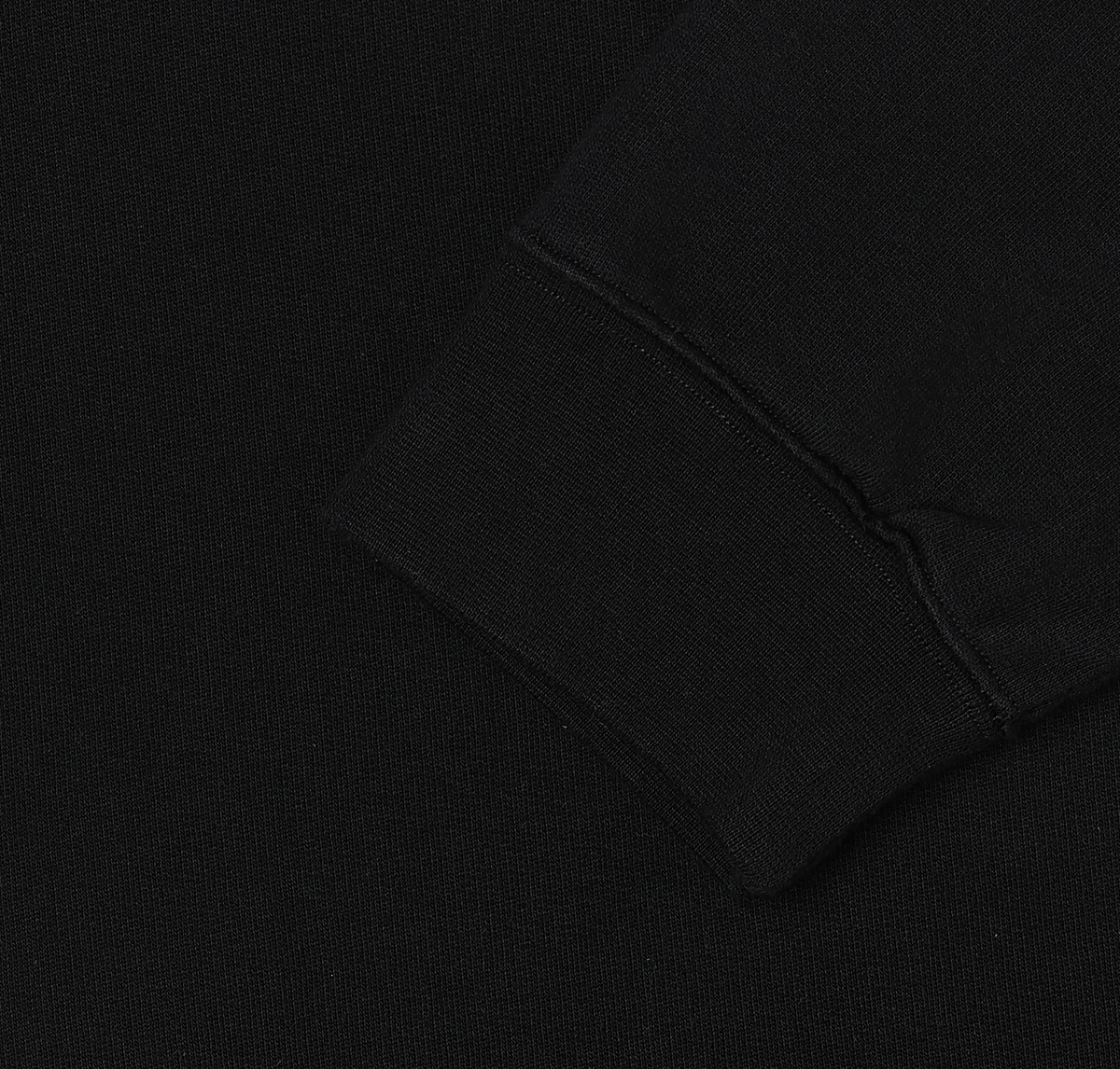 EDWIN x TEIDE - Panther Sweater - Black front detail